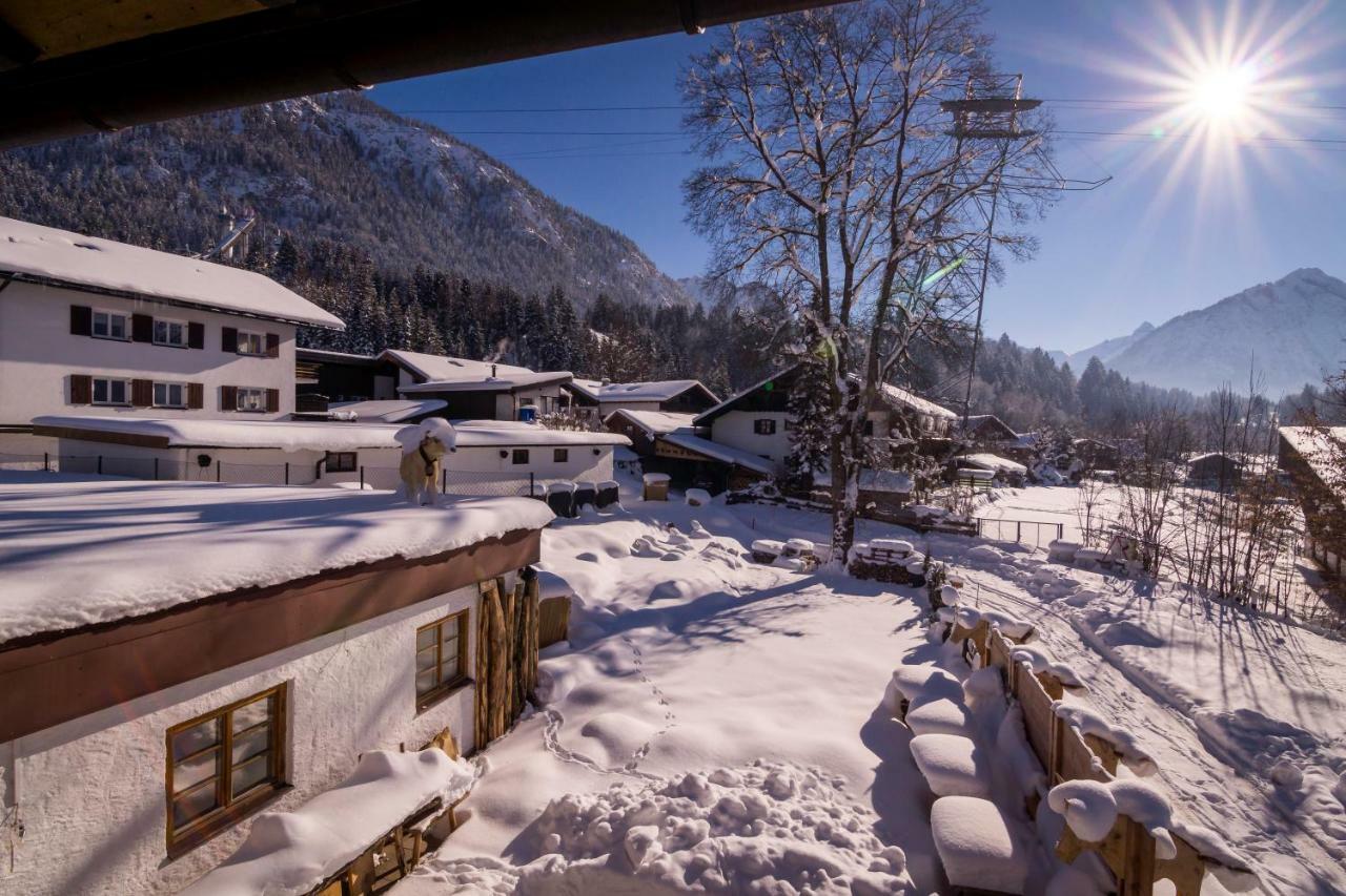 Zur Gluecklichen Kuh Hotel Oberstdorf Exterior photo