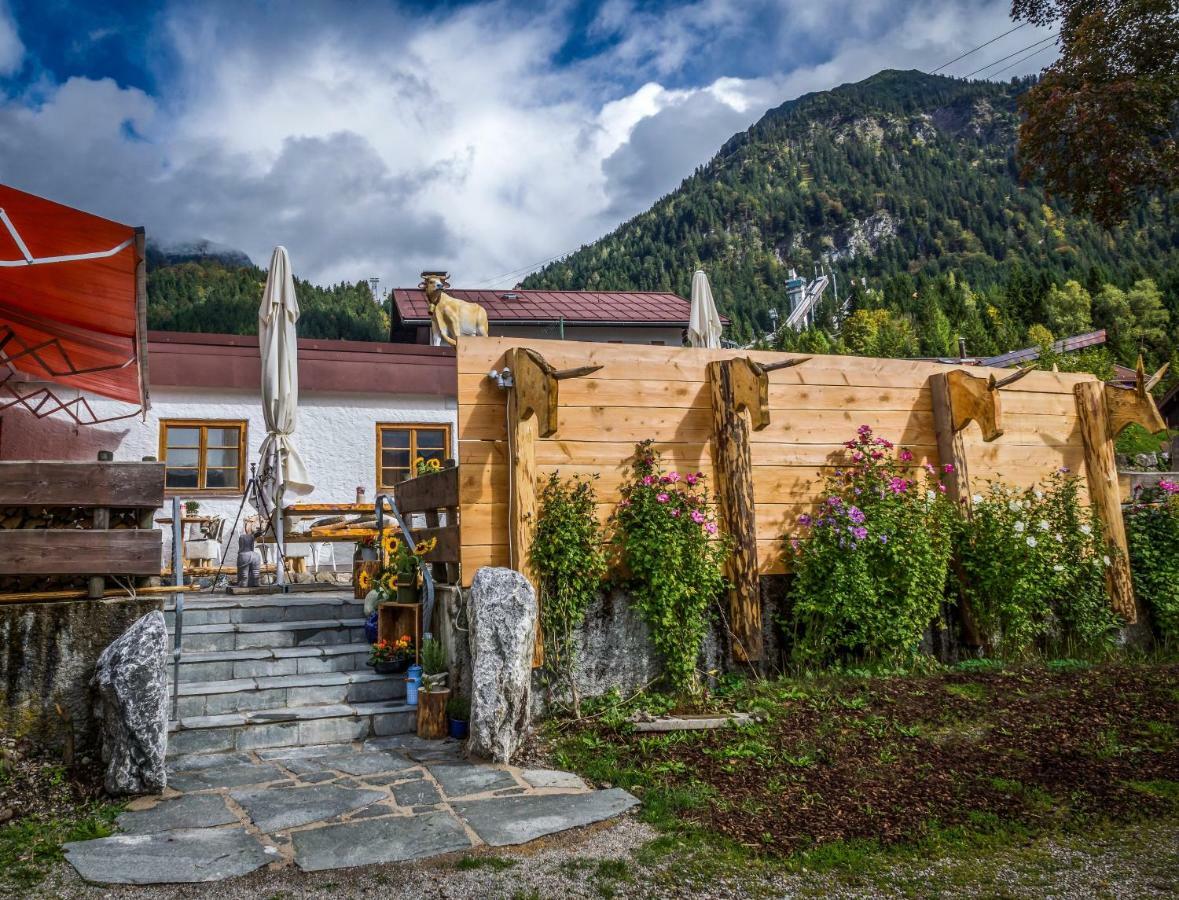 Zur Gluecklichen Kuh Hotel Oberstdorf Exterior photo