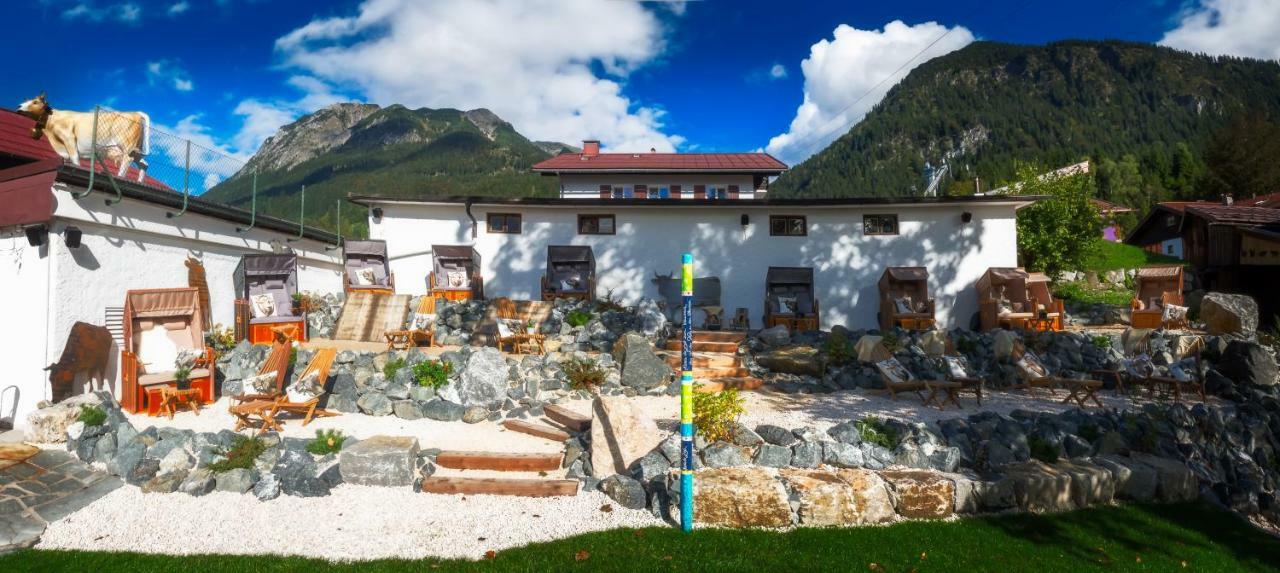 Zur Gluecklichen Kuh Hotel Oberstdorf Exterior photo